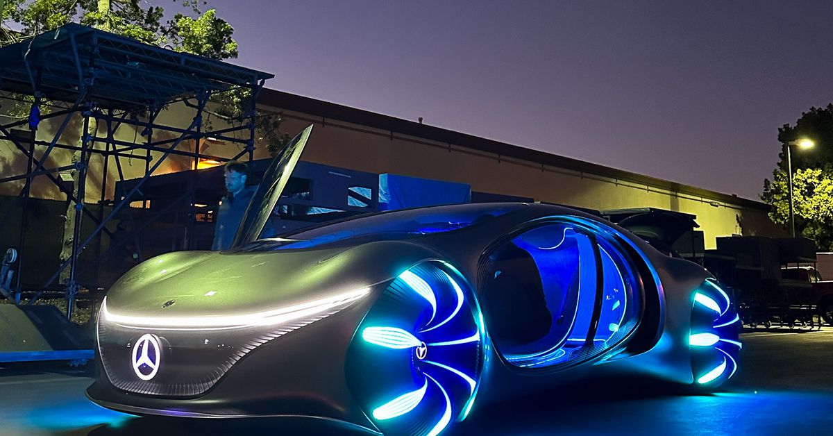 the-avatar-themed-concept-car-is-barely-driveable-but-looks-like-a-futuristic-fever-dream