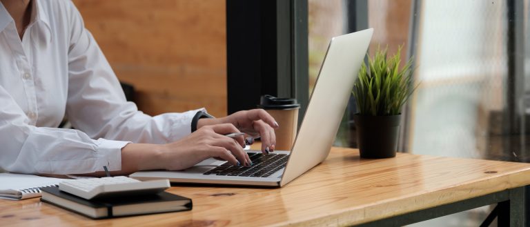 Mastering the Digital Workspace: The Transforming Role of AI-Powered Productivity
